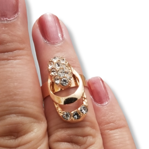 Gold Plated Statement/Costume Jewelry Set Necklace, Earrings, Ring, Bracelet - Picture 4 of 6